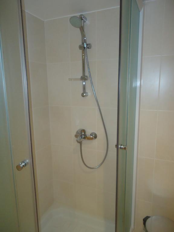 Petralona Apartment Agios Athanasios Номер фото