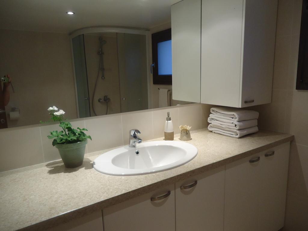 Petralona Apartment Agios Athanasios Номер фото