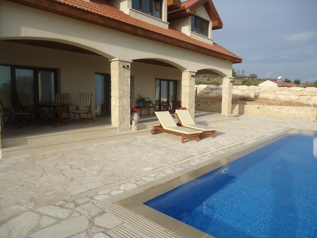 Petralona Apartment Agios Athanasios Экстерьер фото